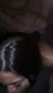 简介有有群，喜欢3p的老婆被单男直接无套射屁股上