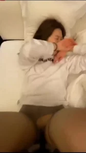 相亲认识的熟女腼腆少妇竟然不会叫床