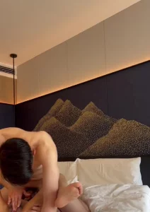 与学妹努力耕耘❤️鸡吧跟逼都操肿了