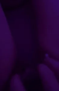 淫荡的中国荡妇喜欢自慰和挑逗男人