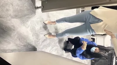 厕所双飞高颜值闺蜜