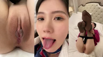 高颜值身材极品牙套空姐 穿着制服丝袜干 被操的表情很丰富
