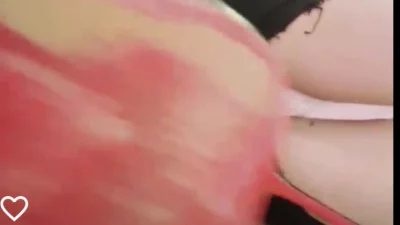 自慰。忍不住抠出浓浆。黏嘟嘟的。