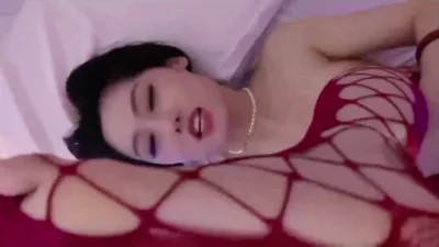 我上个月刚结完婚，我男朋友太短了，我根本满足不了，还是你厉害