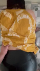 想操吗？喜欢皮裤吗？ 大屁股夹鸡巴内射